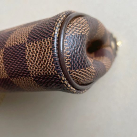 Louis Vuitton Eva Clutch Damier Ebene Bag - Picture 8 of 10